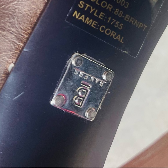 Bakers Coral Heels Golden Buckle Brown Show With Pointed Toe Embossed Crocodile - Picture 6 of 10